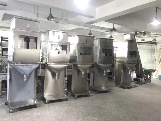 700*1200*2800mm lineaire weegmachine automatische graanverpakkingsmachine met kunststof