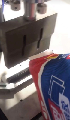 Halfautomatische 25kg 50kg ultrasone zakverzegelingsmachine met aangepaste spanning